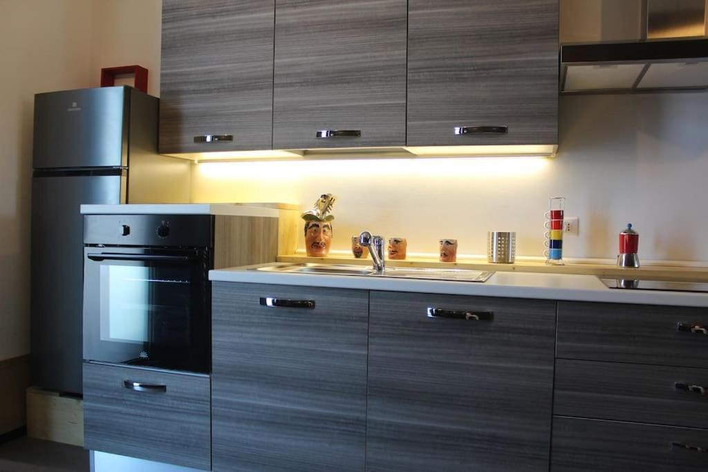 Monolocale Trainspotting Apartment Verona Bagian luar foto